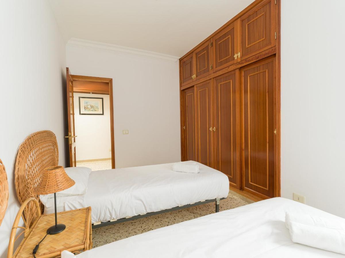 Huge Balcony Over Las Canteras By Canariasgetaway Las Palmas / Gran Canaria Exterior foto